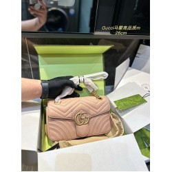 GUCCI GG Marmont Shoulder Bag