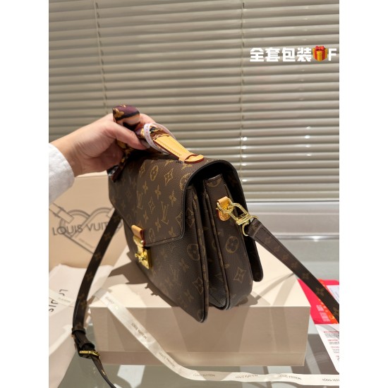 M44875 LOUIS VUITON LV Handbag