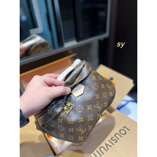 Louis Vuitton Waist Bags Top Quality Free Shipping